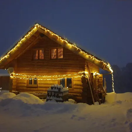 Naturstammhaus Almhuette *
